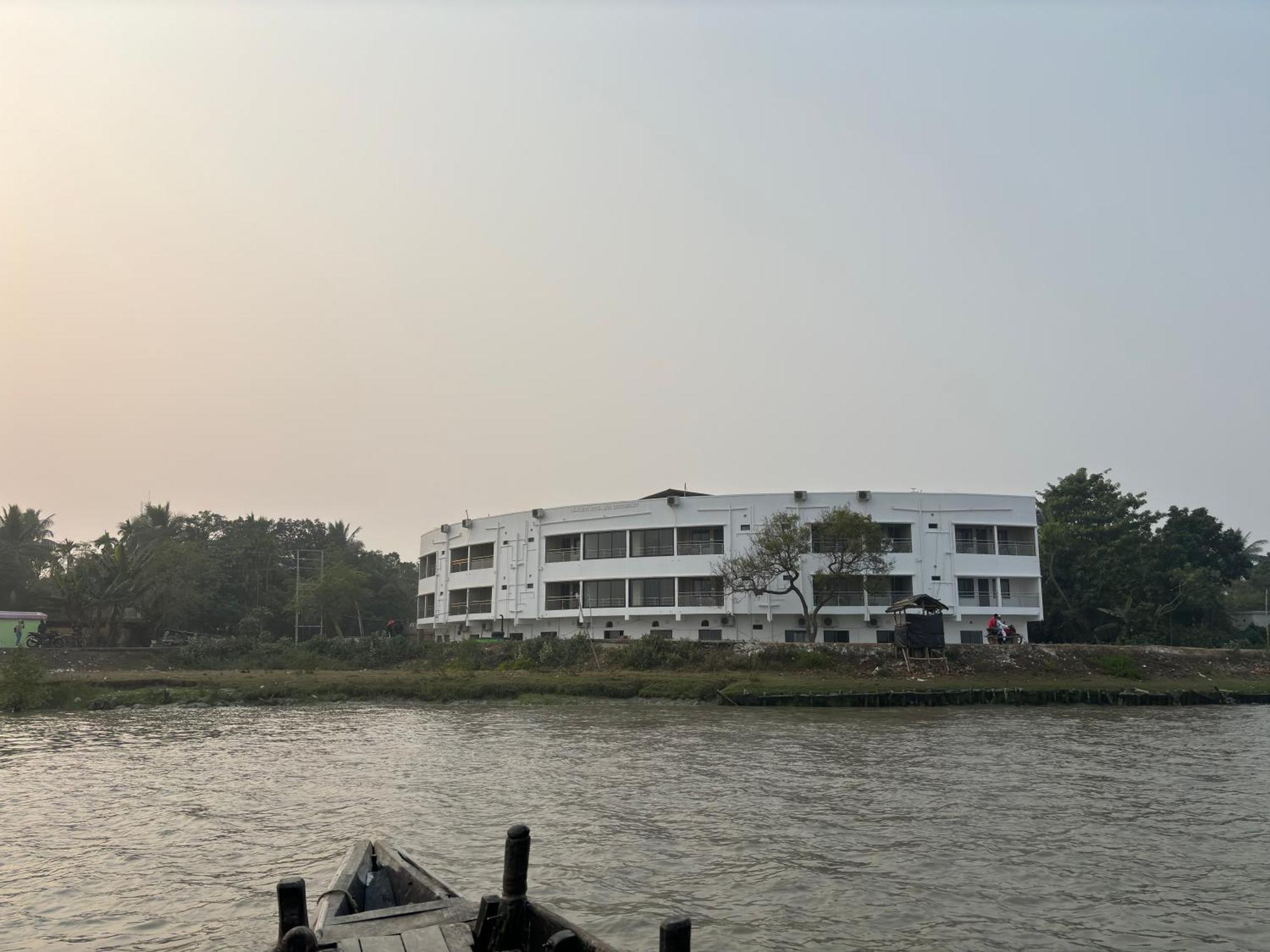 Ichhamati Hotel And Restaurant Hasnabad Экстерьер фото