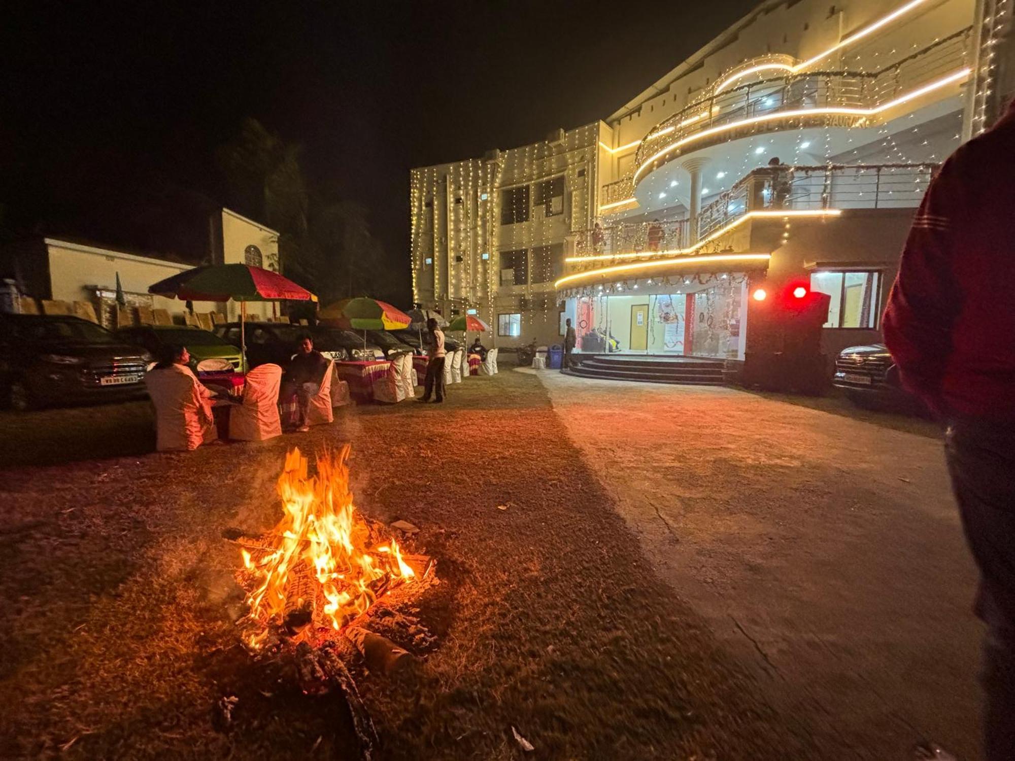 Ichhamati Hotel And Restaurant Hasnabad Экстерьер фото